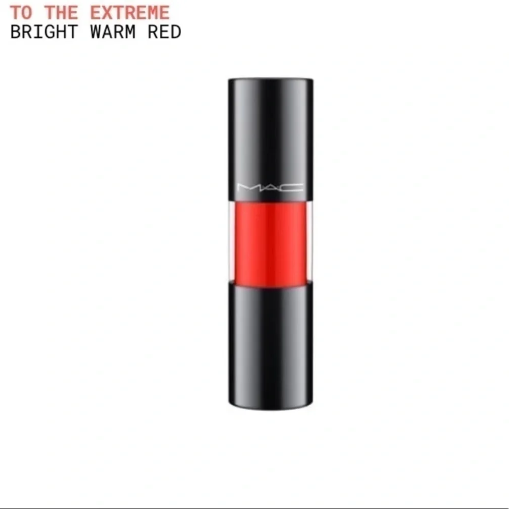 MAC *To The Extreme*. Versicolour Varnish Cream Lip Stain